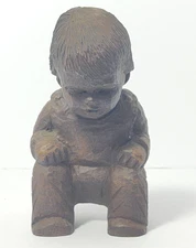 Red Mill Mfg Vintage Kneeling Boy