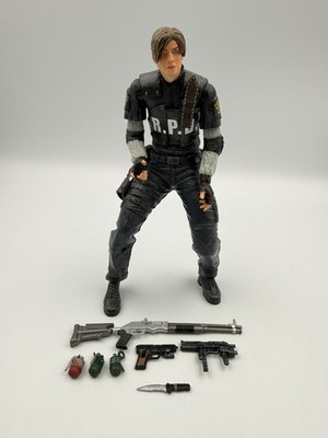 NECA Resident Evil 4 LEON KENNEDY (RPD Uniform) SDCC Exclusive Racoon Capcom 2