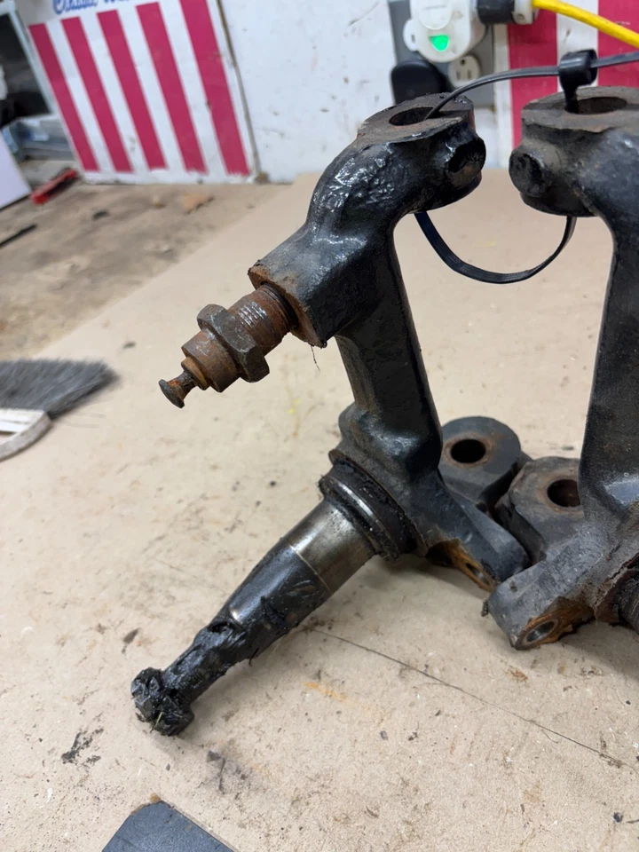 1967 68 69 1970 C10 K10 Chevrolet Gmc tambor delantero freno husillos juego par Foto 2 de 4