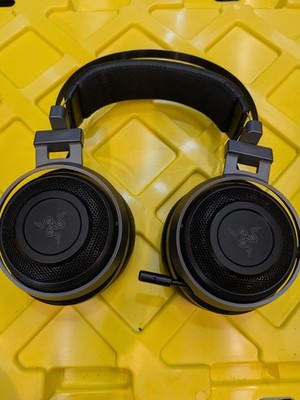 Razer Nari Ultimate Wireless Gaming Headset   Haptic Feedback   THX Spatial Audi