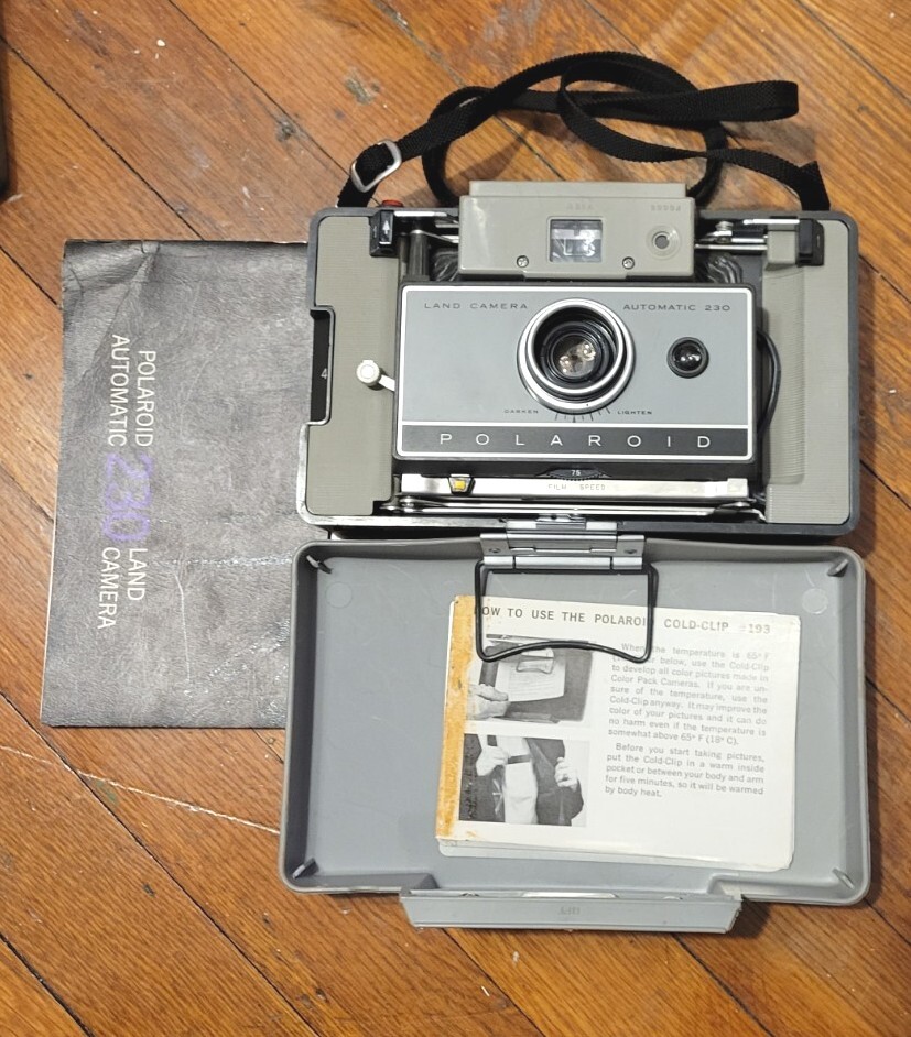 Vintage Polaroid Automatic 230 Land Camera w Strap & Manual | eBay