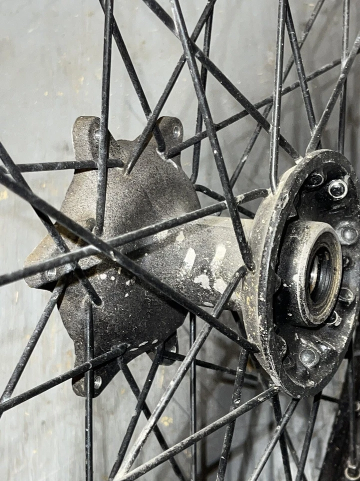 Ruedas y neumáticos 96-00 Suzuki RM125 Foto 4 de 4