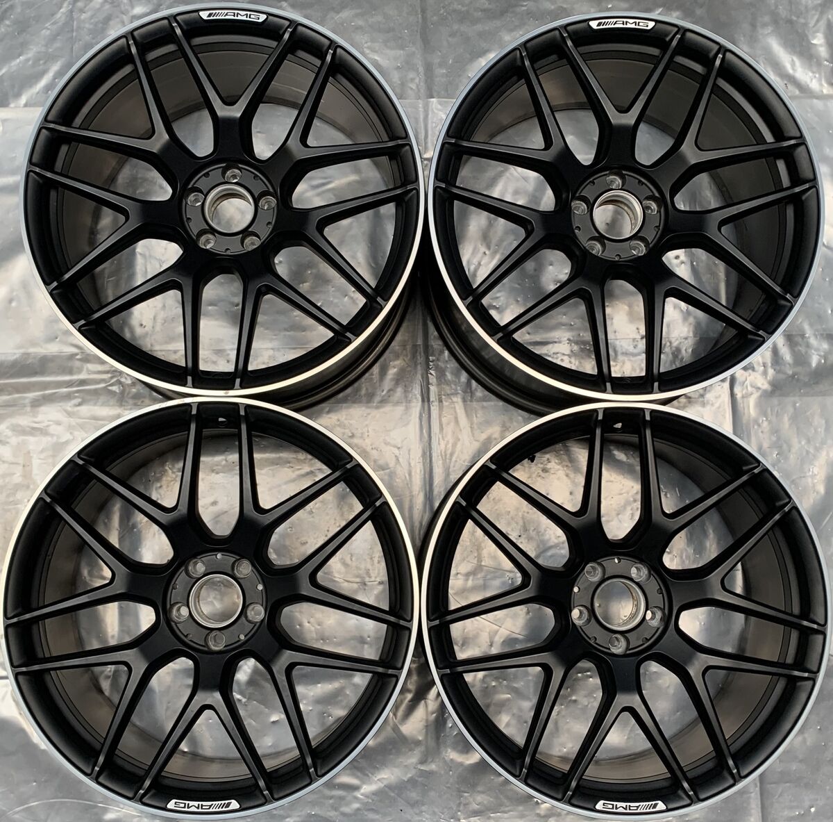 4 Orig Mercedes-Benz Alloy Wheels AMG 9.5Jx21 ET30 4 Orig Mercedes-Benz Alloy Wheels AMG 9.5Jx21 ET30