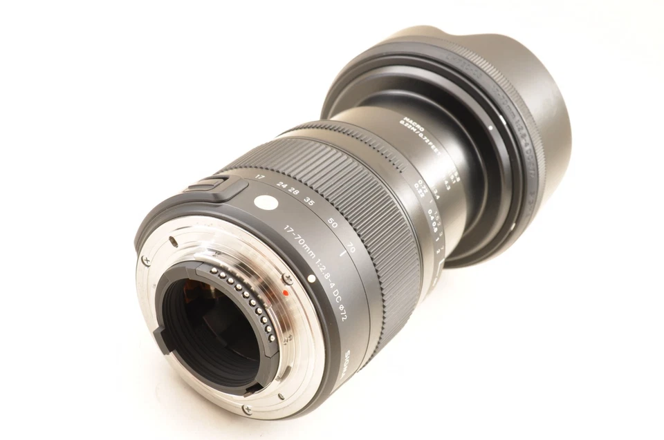 Lente contemporánea SIGMA 17-70mm F/2.8-4 DC Macro OS /Nikon F *Casi como nue... - Imagen 3 de 4