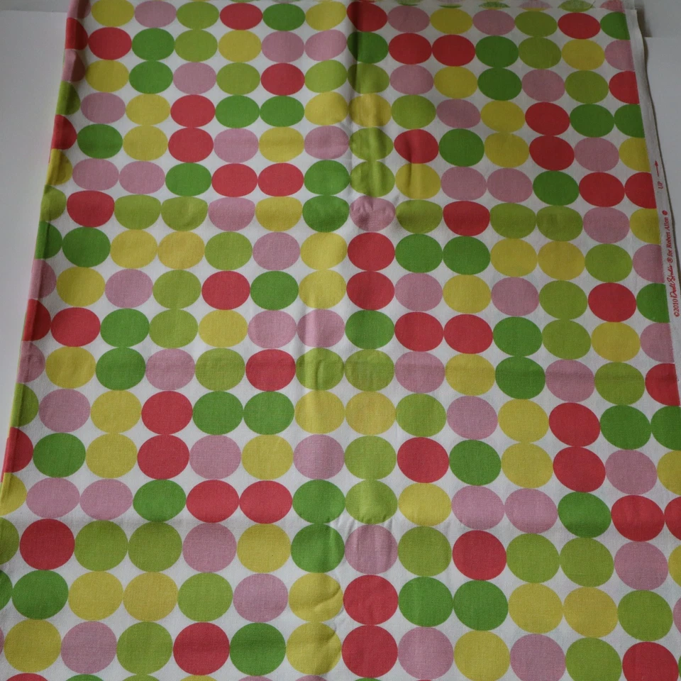 Lunares MCM Robert Allen Dwell Studio de colección amarillo, verde, rosa 3,8 yardas Foto 2 de 4