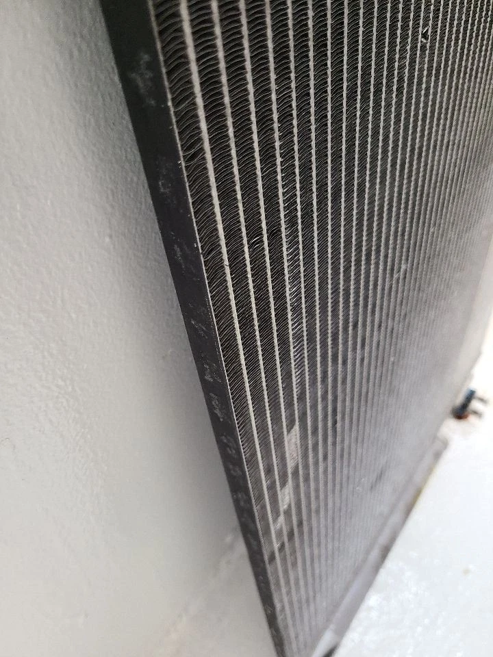 Condensador de aire acondicionado Dodge Durango 2011 12 13 14 15 16 17 18 19 20 21 22 2023 Foto 3 de 4