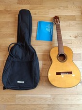 Yamaha CG131S Konzertgitarre mit Koffer und Anleitungsbuch