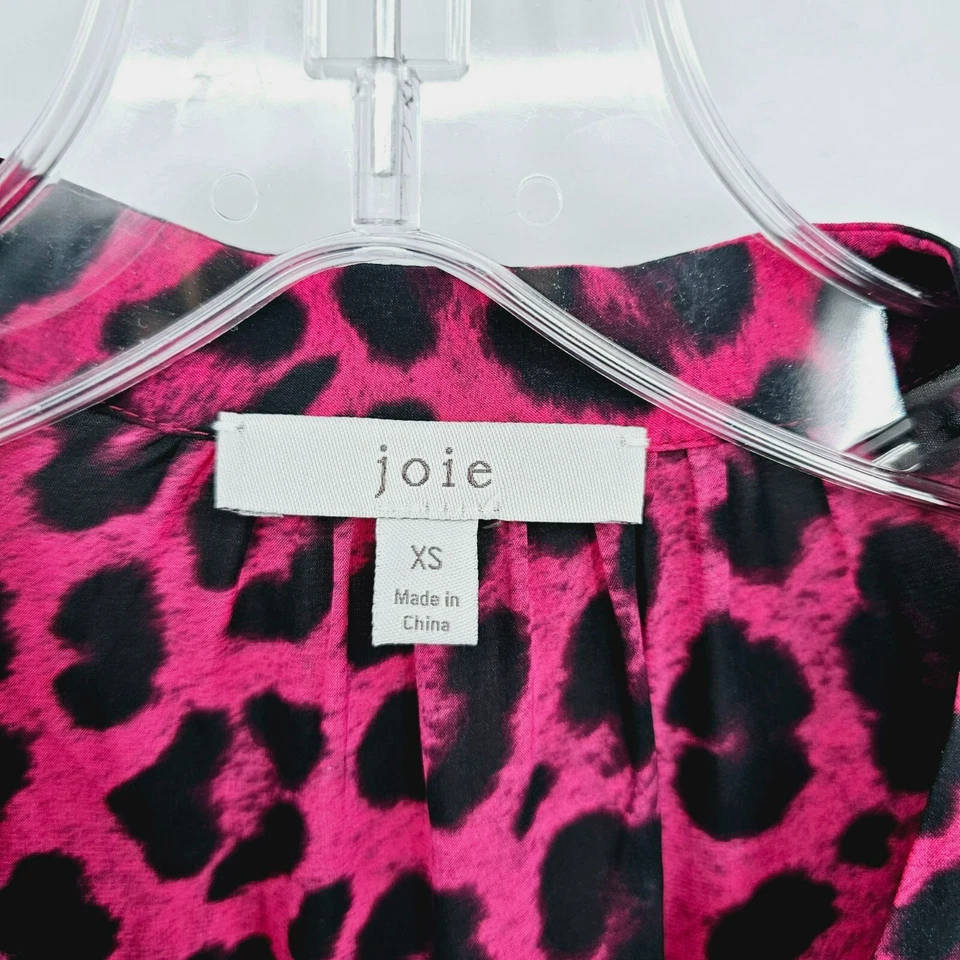 Blusa Joie Loop Botón Frontal XS Rosa Negra Estampado Leopardo Manga Larga Puño Acampanado Foto 2 de 4