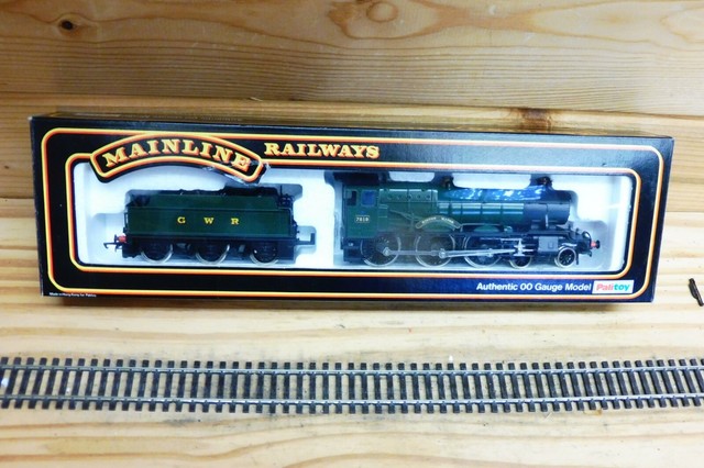 mainline oo gauge trains