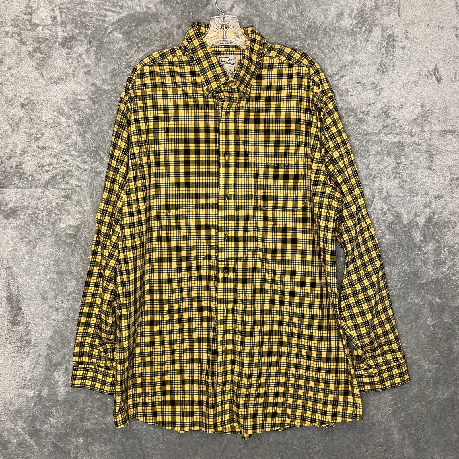 LL Bean Men's Wrinkle Resistant Preppy Plaid Button Down Shirt in Traditional Fit XLT