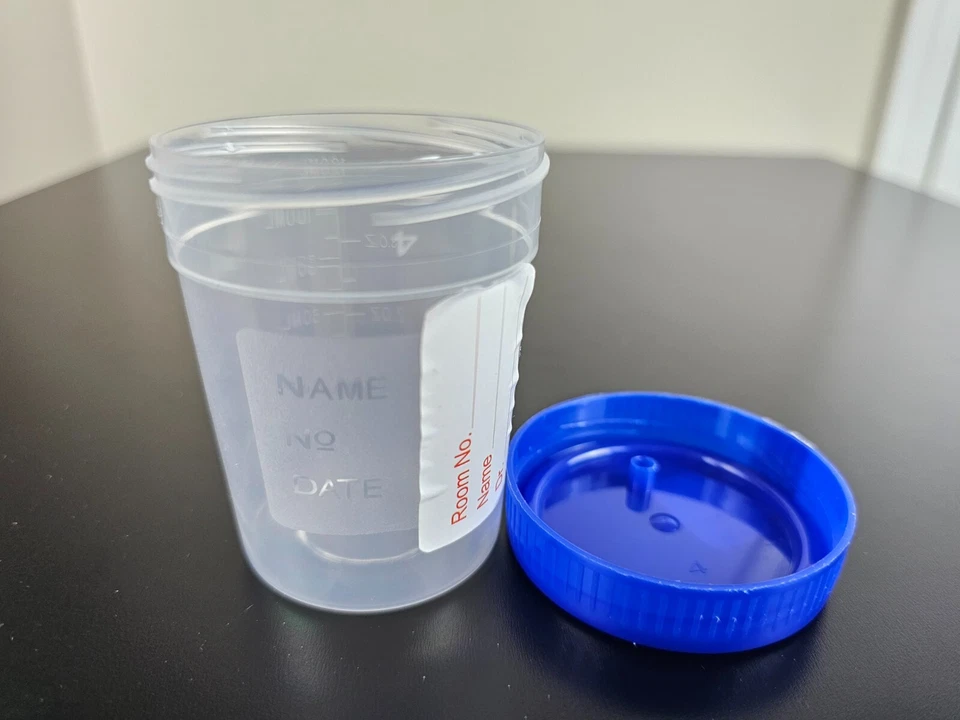 24 PIEZAS Tazas de muestras con tapas 100 ml 3 oz Contenedores de muestras de orina estéril Foto 4 de 4