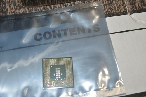 Intel SL68J 1.33Ghz 133Mhz 256K PPGA478 Intel Celeron CPU Processor - Picture 2 of 2