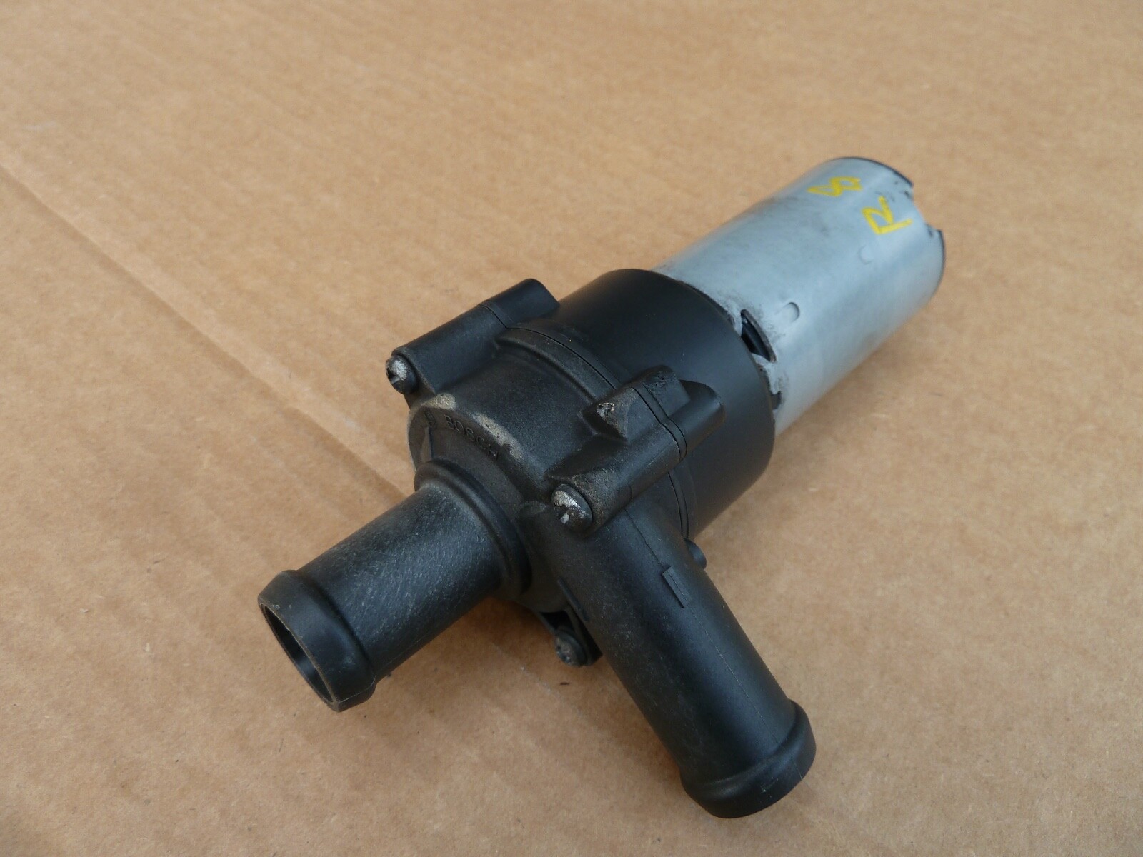 Lamborghini Gallardo Audi R8 V10 Auxiliary Water Pump Secondary Module LP550 610