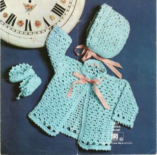 Häkelanleitung Kopie 0380.   Baby Strickjacke Haube Stiefel. 18-20 inch chest.  QK