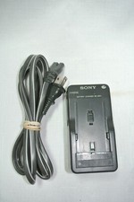 SONY BC-V615 Battery Charger For NP-F970, NP-F750 NP-F550 F530 .Tested.