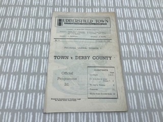 Huddersfield Town v Derby County 1947/48 Division 1 20th December 1947
