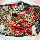 Massive Bulk Vintage-Now Wearable Costume Fashion Jewelry Lot ~ 21 lbs 7.7 oz 🔥 — photo 2