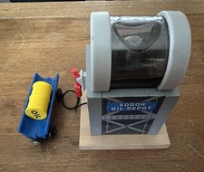 Learning Curve Wooden Thomas the Train Sodor Oil Depot with Oil Barrel  Car 