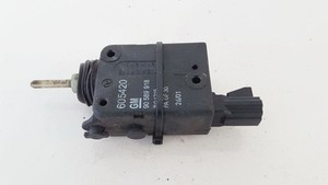 90589918 Stellmotor Tankklappe 605420 Opel Astra DE1040571-88