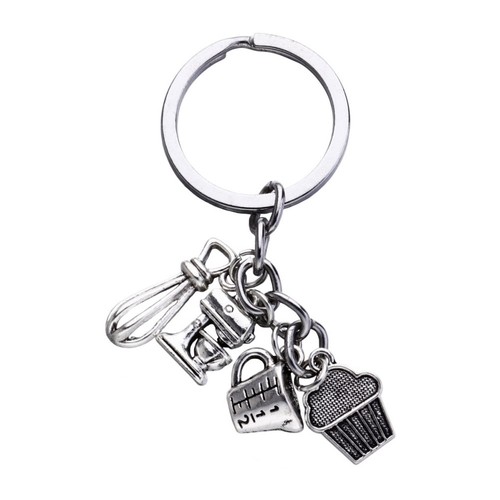 2pcs Cake and Whisk Design Keychains Baking Theme Key Rings Pendant Key ...