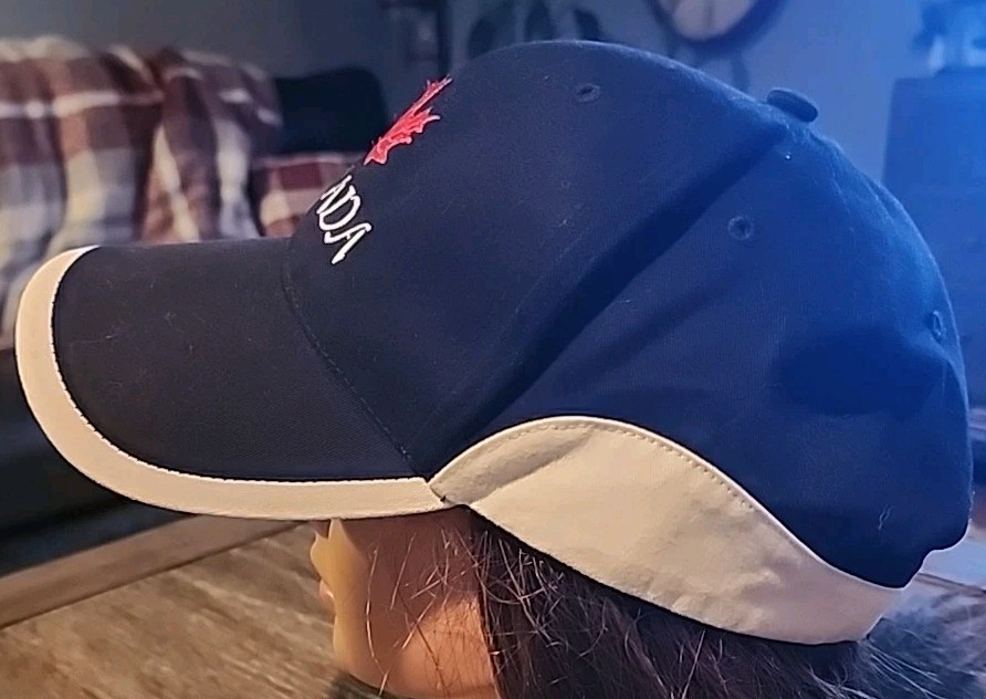 Canada Red Maple Leaf ADJUSTABLE CURVED BILL HAT … - image 2