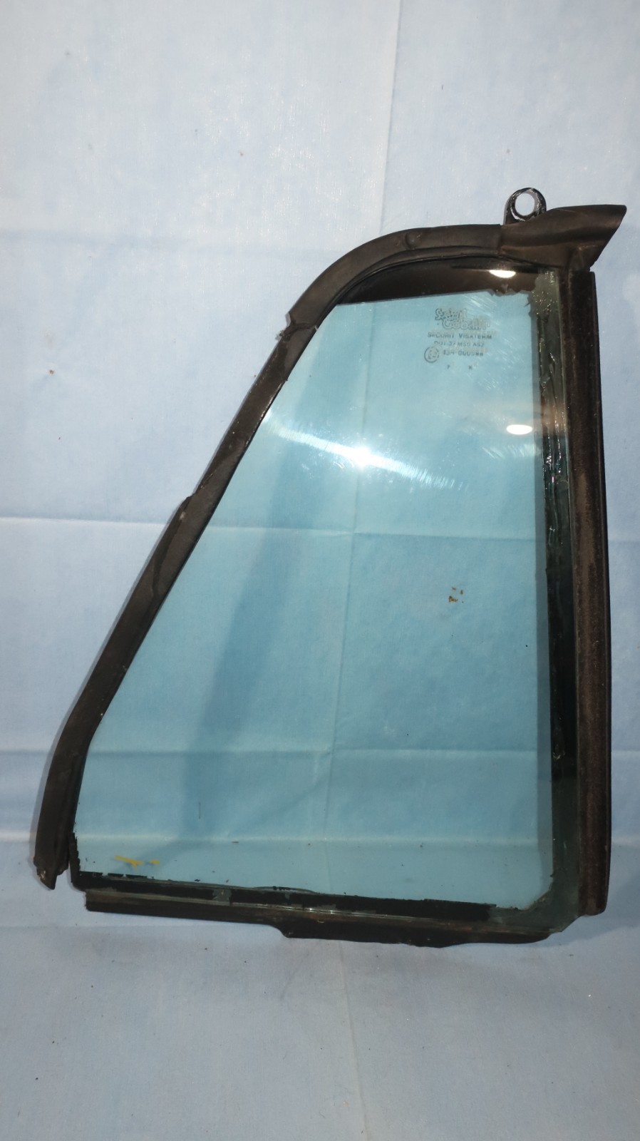 Maserati Biturbo  SPYDER RIGHT  REAR 1/4 GLASS # 10238