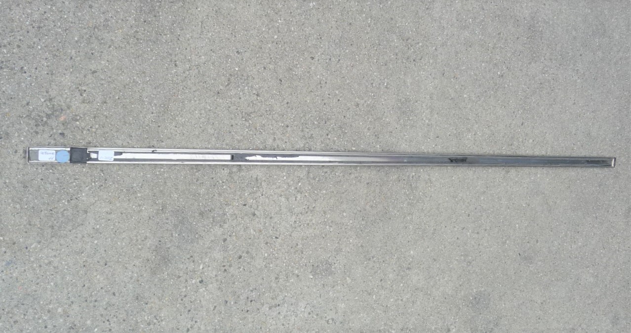 1999 2000 2001 2002 Bentley Arnage Front Door Finisher Molding Trim PP20498PC OE