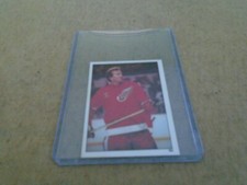 TOPPS HOCKEY 1982 WALT McKECHNIE DETROIT RED WINGS 186