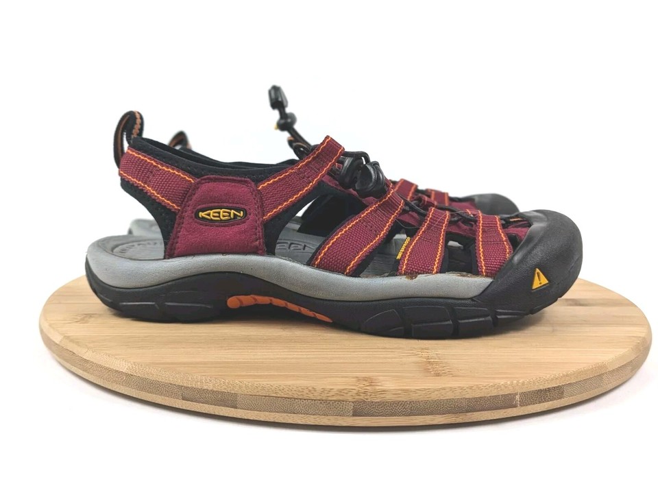 Keen Hiking Sandals Red Newport H2 Strappy Cap Toe Womens Size 8.5