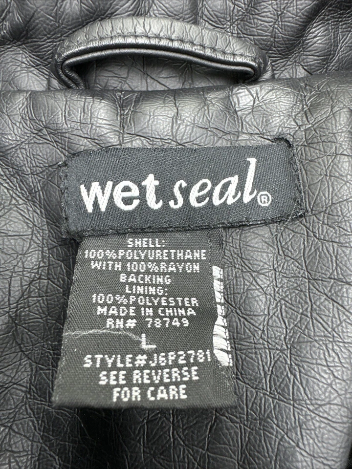 Chaleco vegano de imitación de cuero Wet Seal para mujer grande negro cremallera completa flecos sin mangas Foto 2 de 4