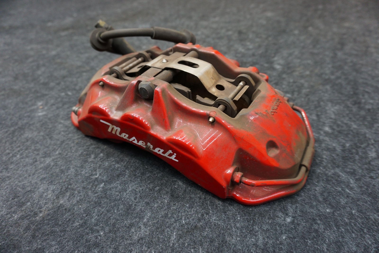 Front Left Brembo Brake Caliper Assembly 82337005 Maserati Granturismo 2008-14+