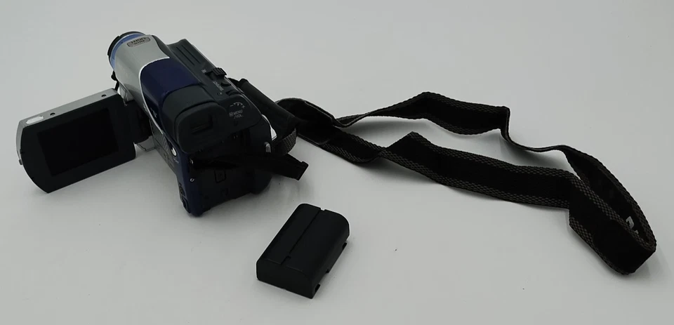 Cámara de video digital JVC Mini DV GR-D93U 700X zoom digital paquete de mega píxeles Foto 2 de 4