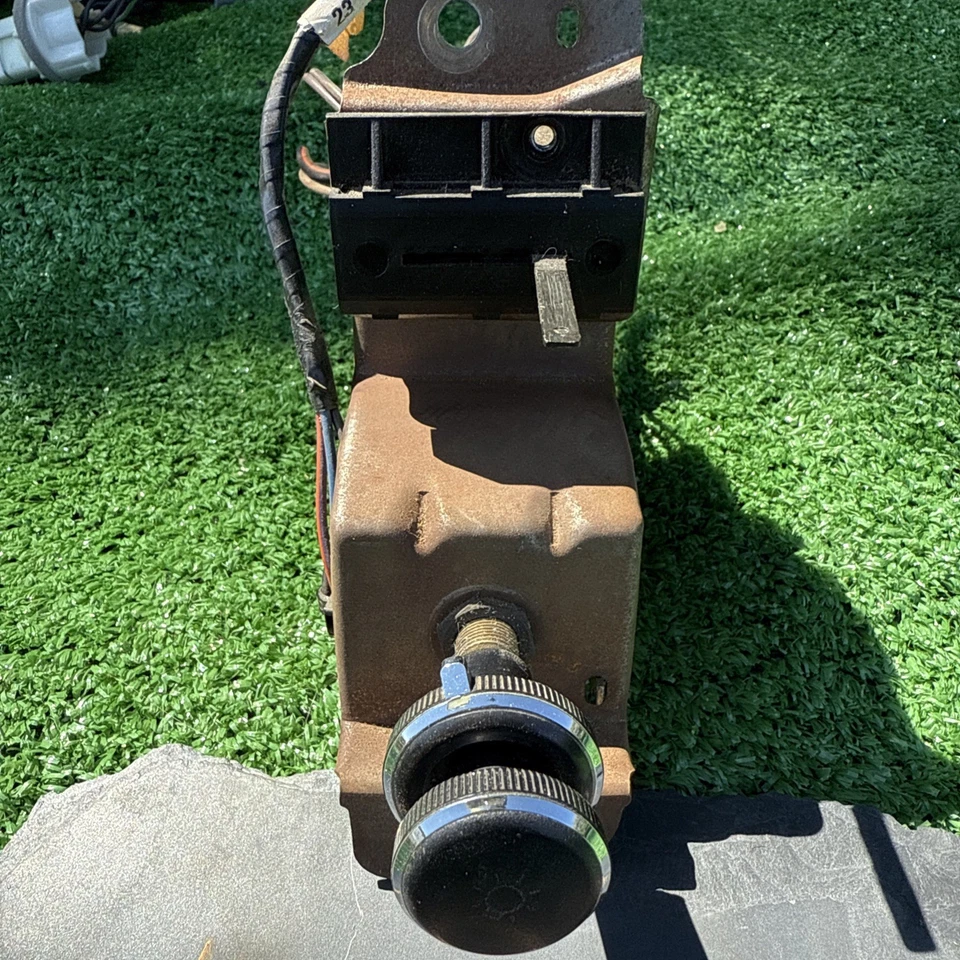 Interruptor de luz de faros de coche urbano Lincoln Town Car 1990-1994 F1VB-11654-AA Foto 2 de 4