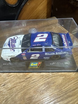 RUSTY WALLACE #2 MILLER LITE Suzuka Thunder Special 1997