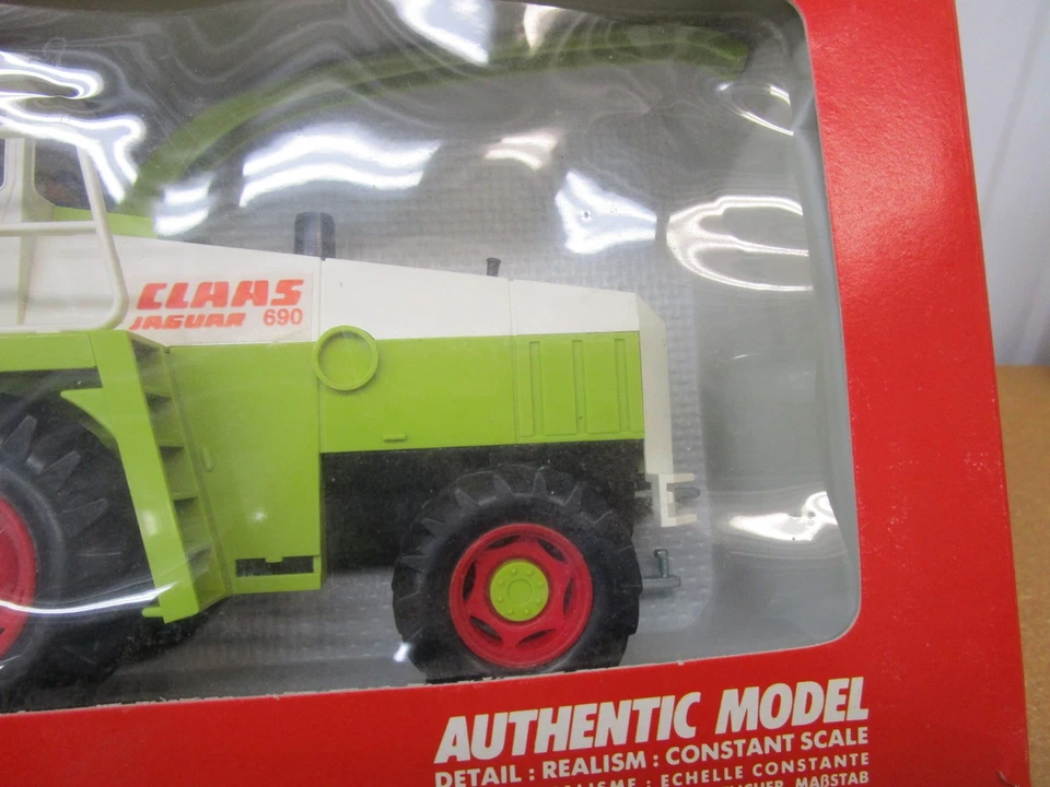 Claas Jaguar 690 Forage Harvester chopper BRITAINS 1/32 box diecast NIB farm Z - Image 4 of 4