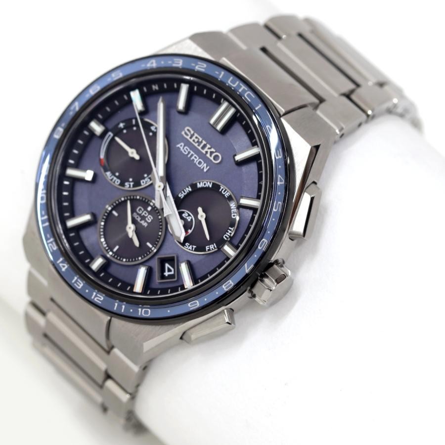 Seiko Astron Nexstar SBXC109 GPS Solar Unisex Watch - Like New image 4