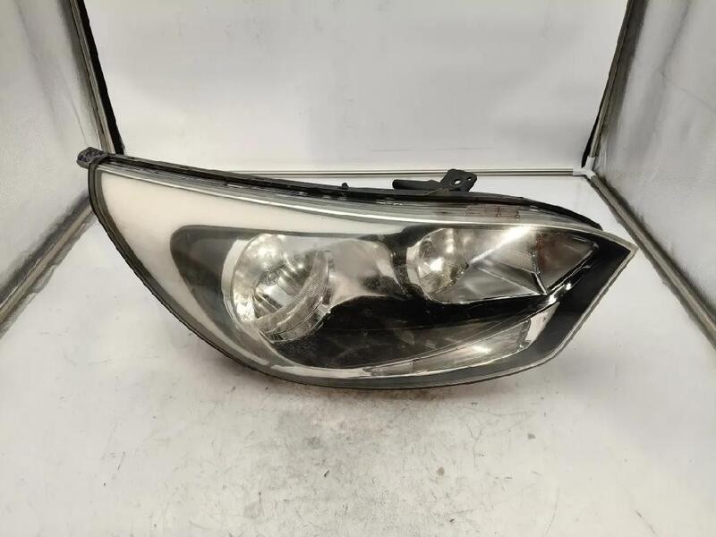 921021W280 PROIETTORE DESTRO KIA RIO 3A SERIE 1.2 CVVT GPL Ber 5p/b-g/1248cc