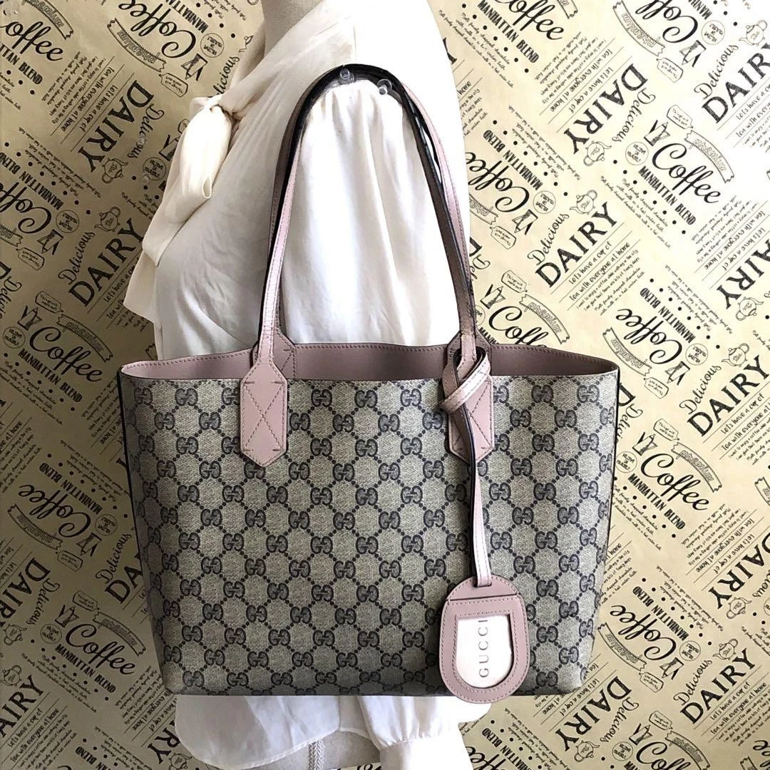 Sac fourre tout à main Gucci Gg Supreme réversible Fp763