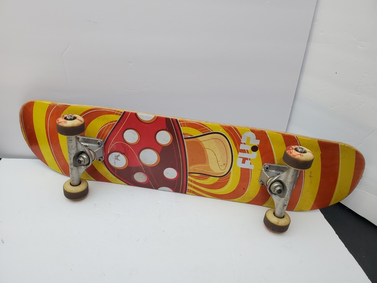 Flip Team Pop Shroom Complete Skateboard 7.5″ x 30.6″ Orange