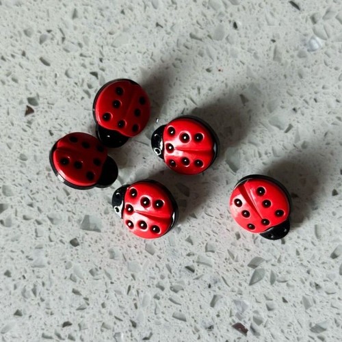 Vintage Y2K Set of 5 Red Ladybug Sewing Shank Buttons 4 Crafts & Embellishments - Picture 2 of 6