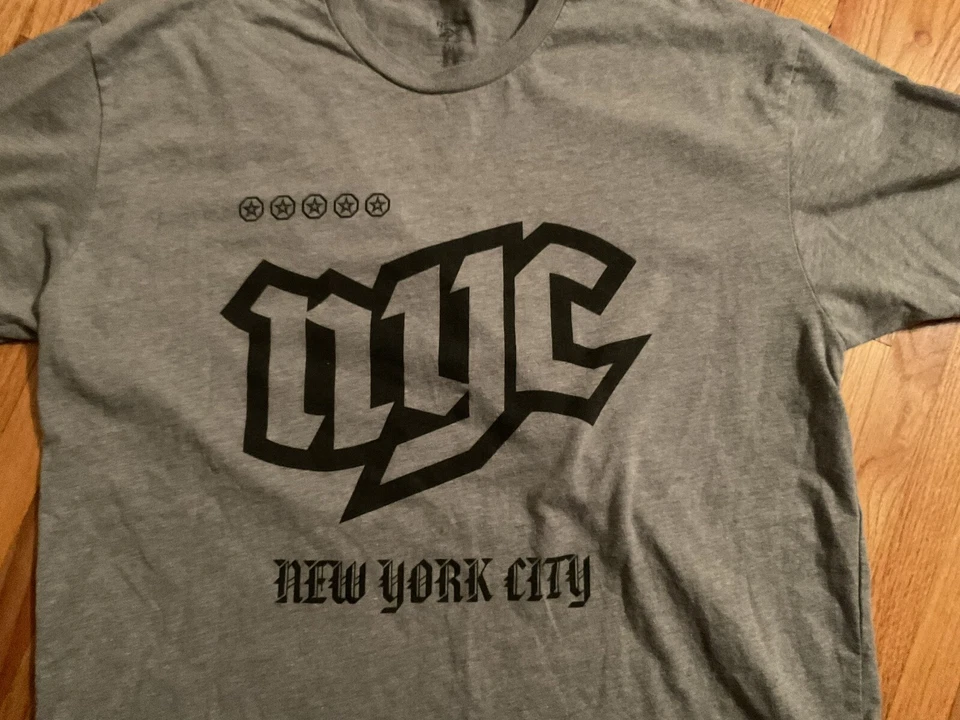 Camiseta UFC NYC Reebok XL Foto 2 de 4