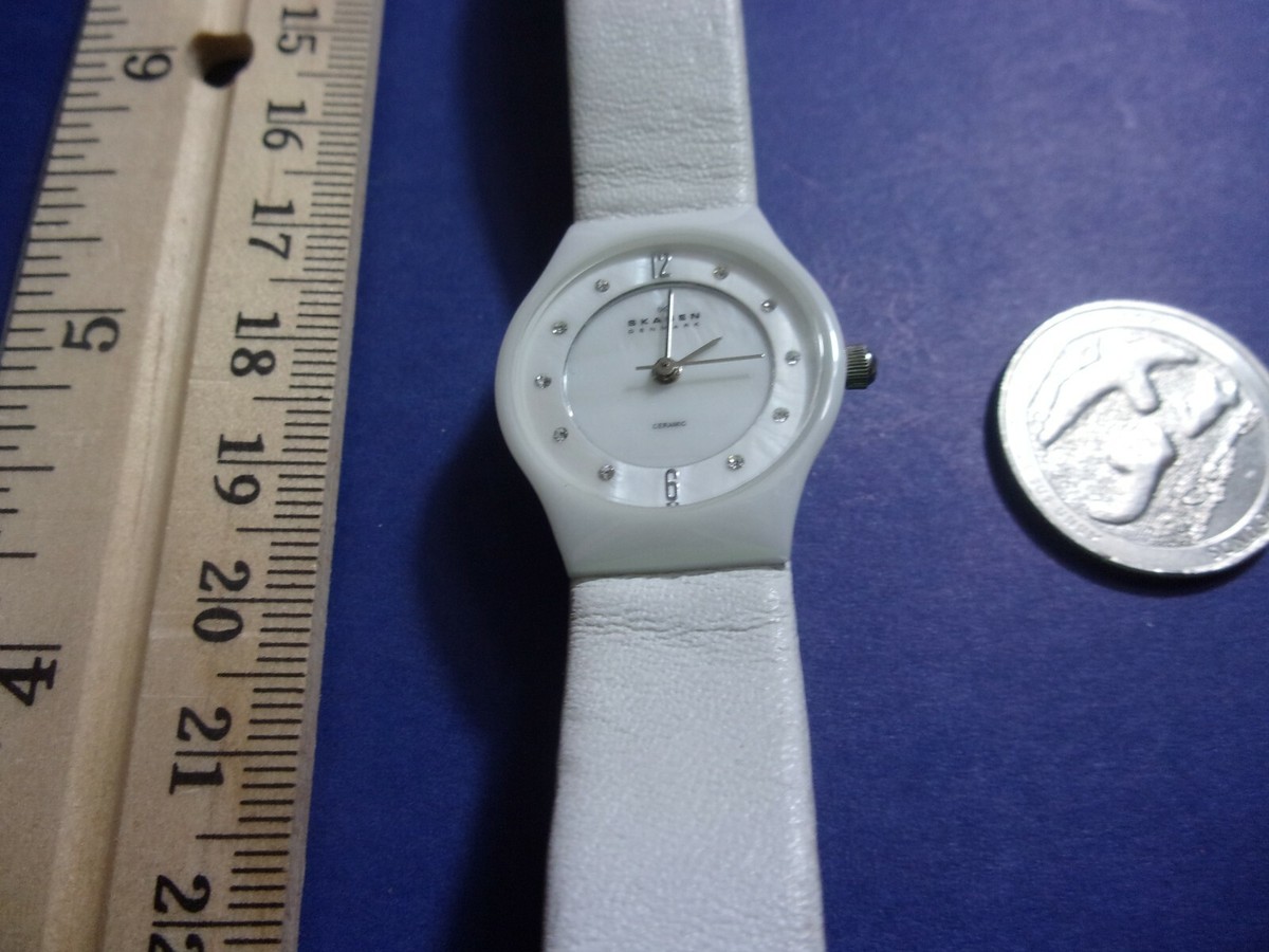Skagen Ladies Watch Ceramic Crystal Mother-Of-Pearl Dial  display picture 2