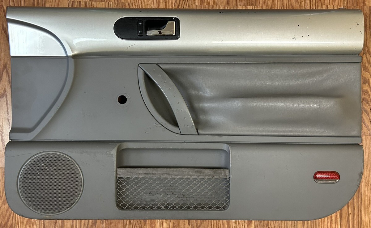 ランペルール　Windows版 98-10 VW, OEM Beetle Gray /Silver Right Passenger Door Panel