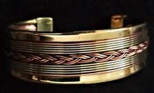 Bracelet Round Gold Color Copper Trim 8in. Around