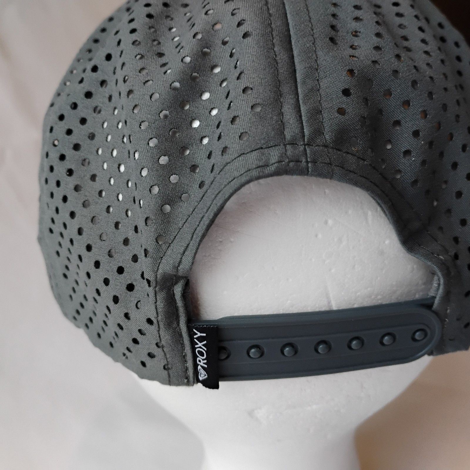 Roxy quick dry watersports baseball cap - image 6