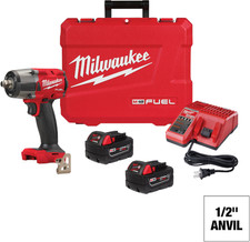 Milwaukee 2962-22R M18 FUEL 1/2" Mid-Torque Impact Wrench Kit