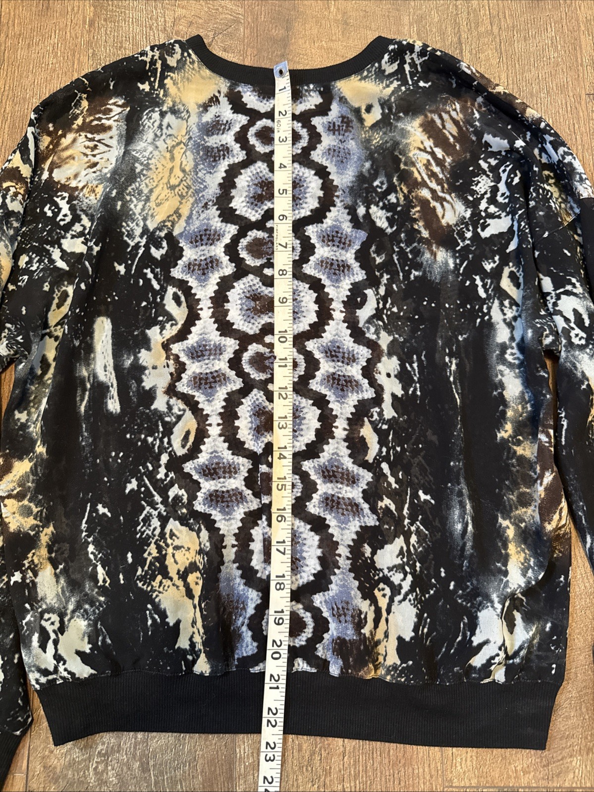 Cabi Snakeskin Sheer Pullover Blouse Python Size … - image 11