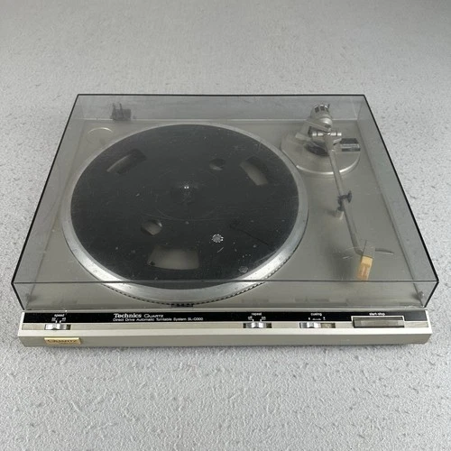 Technics Quartz SL-Q300 Automatic Direct Drive Turntable Untested No Cord