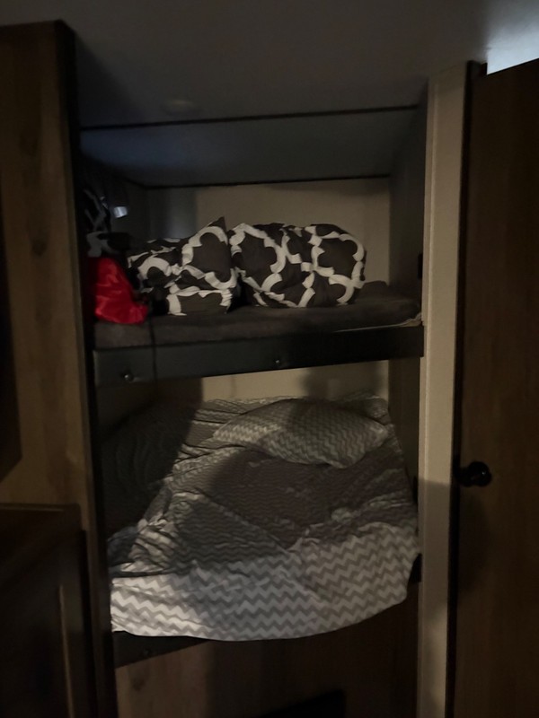 2020 Primetime Avenger Camper - Image 2