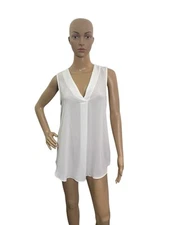 H&M Conscious Women’s Size 8 Sleeveless V Neck Solid White Blouse